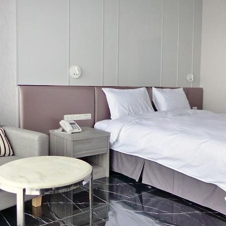 Champ De Rose Hotel Hualien City Exterior foto